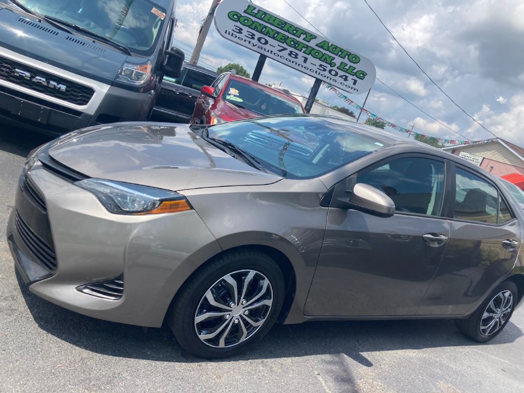 2019 Toyota Corolla Image 2