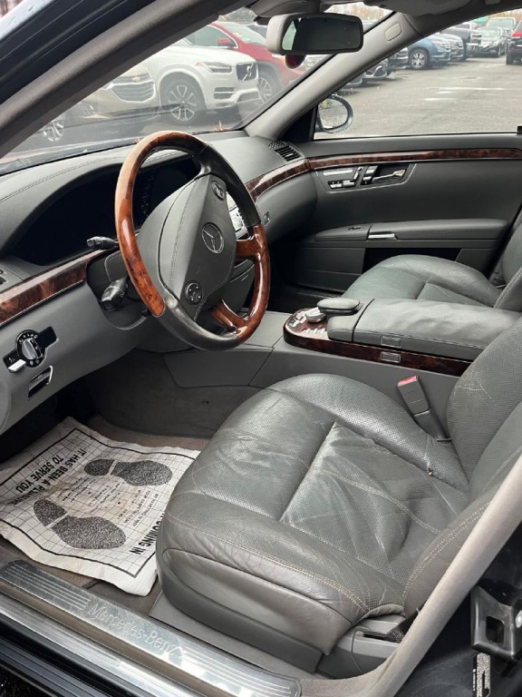 2008 Mercedes-Benz S-Class Image 17