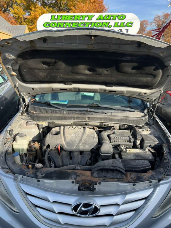 2013 Hyundai Sonata Image 19