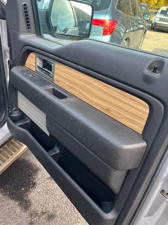 2011 Ford F-150 Image 12