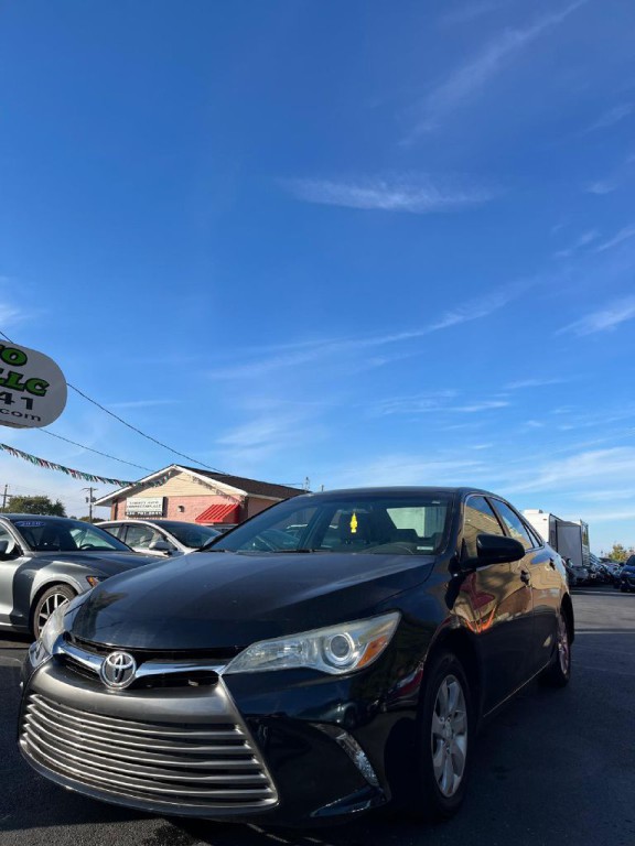 2016 Toyota Camry Image 4