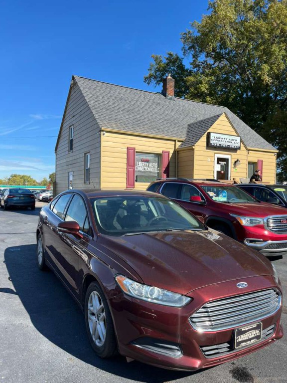 2016 Ford Fusion Image 12