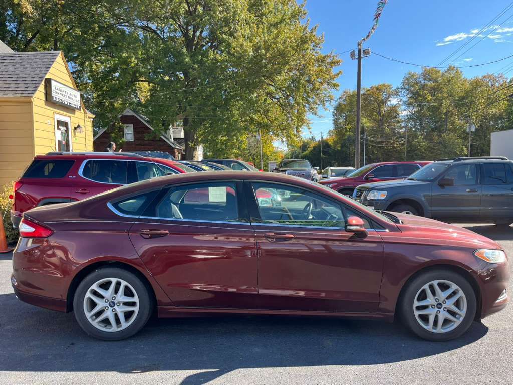 2016 Ford Fusion Image 13