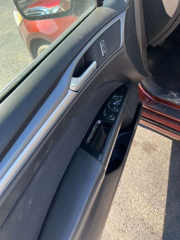 2016 Ford Fusion Image 15