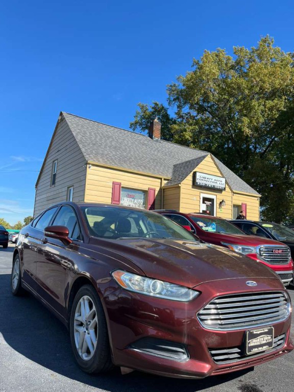 2016 Ford Fusion Image 16