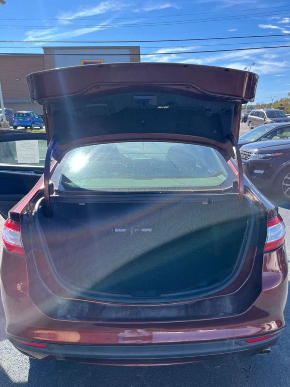 2016 Ford Fusion Image 21