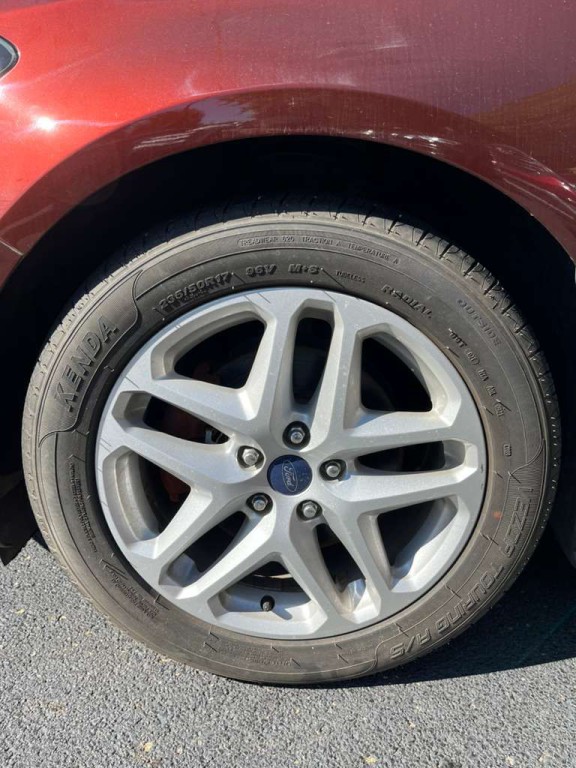 2016 Ford Fusion Image 30