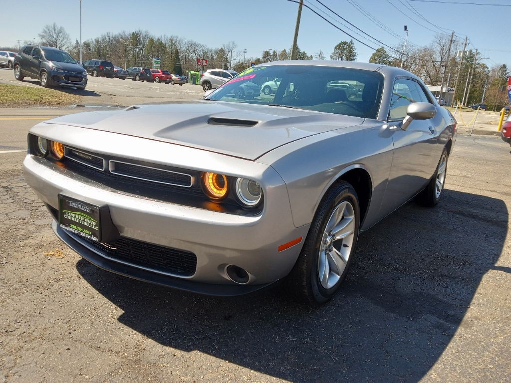2015 Dodge Challenger Image 9