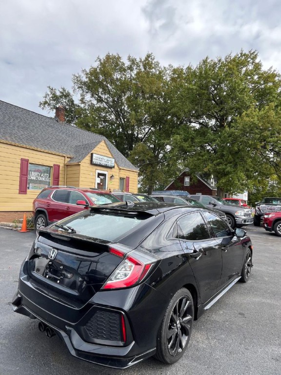 2017 Honda Civic Image 13
