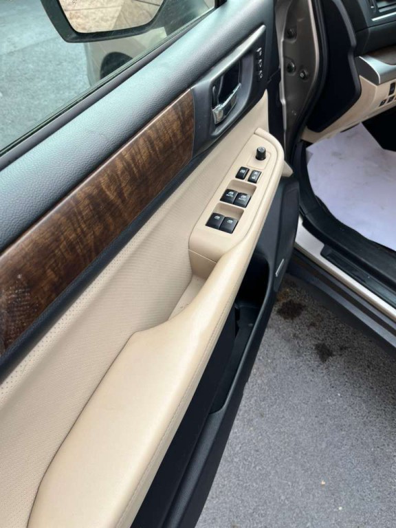 2015 Subaru Outback Image 11