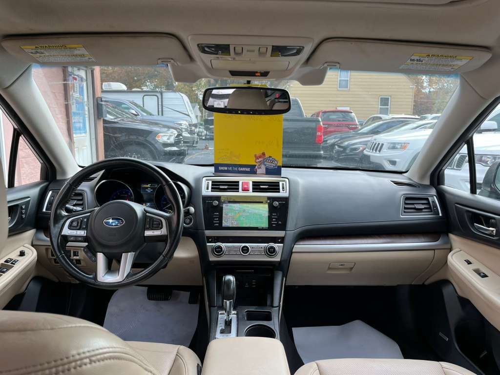 2015 Subaru Outback Image 16