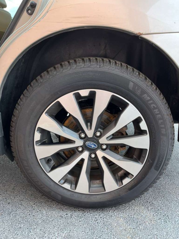 2015 Subaru Outback Image 18