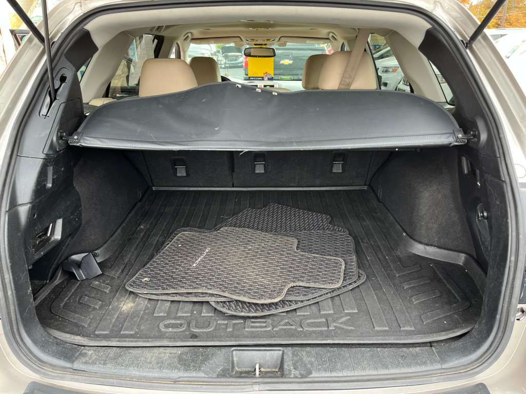 2015 Subaru Outback Image 29