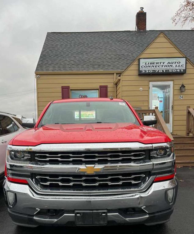 2017 Chevrolet Silverado 1500 Image 3
