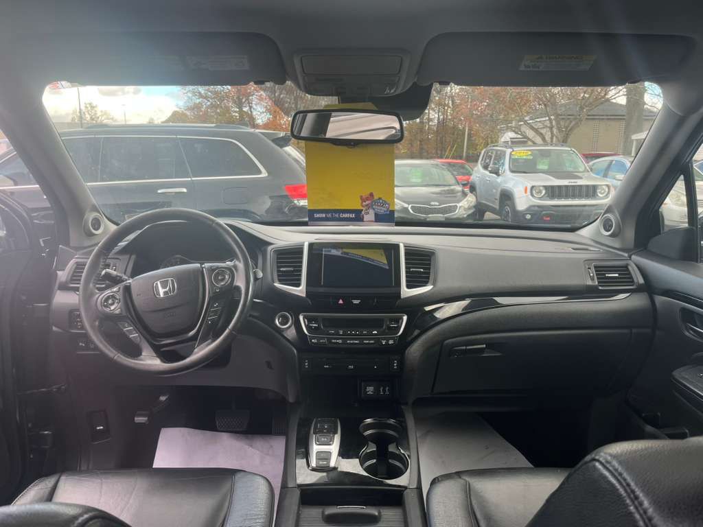 2016 Honda Pilot Image 16