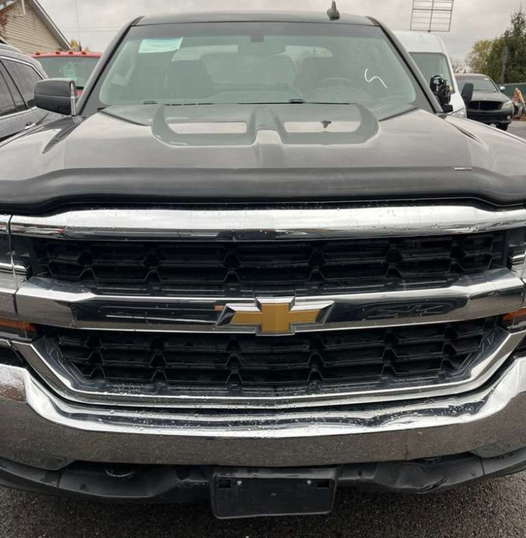 2017 Chevrolet Silverado 1500 Image 2
