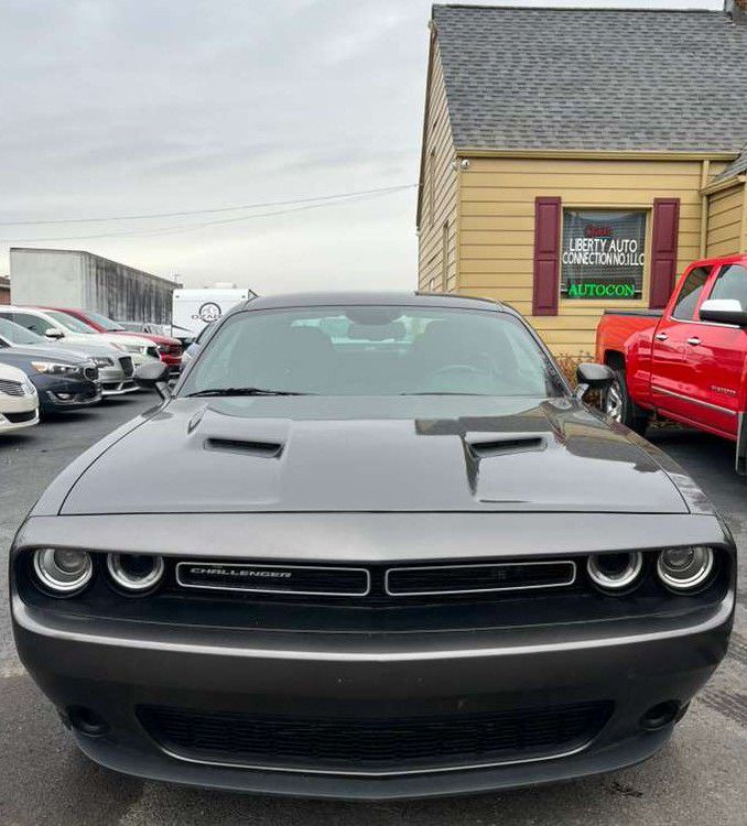 2019 Dodge Challenger Image 4