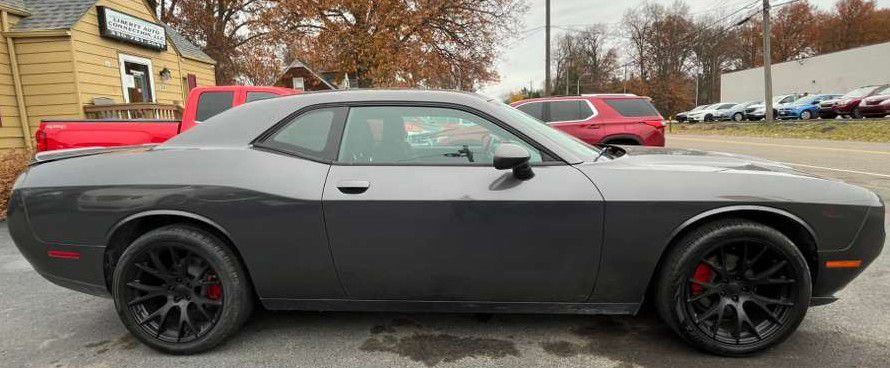 2019 Dodge Challenger Image 6