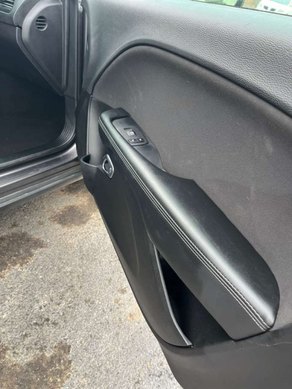 2019 Dodge Challenger Image 13