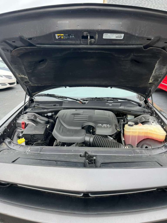 2019 Dodge Challenger Image 16