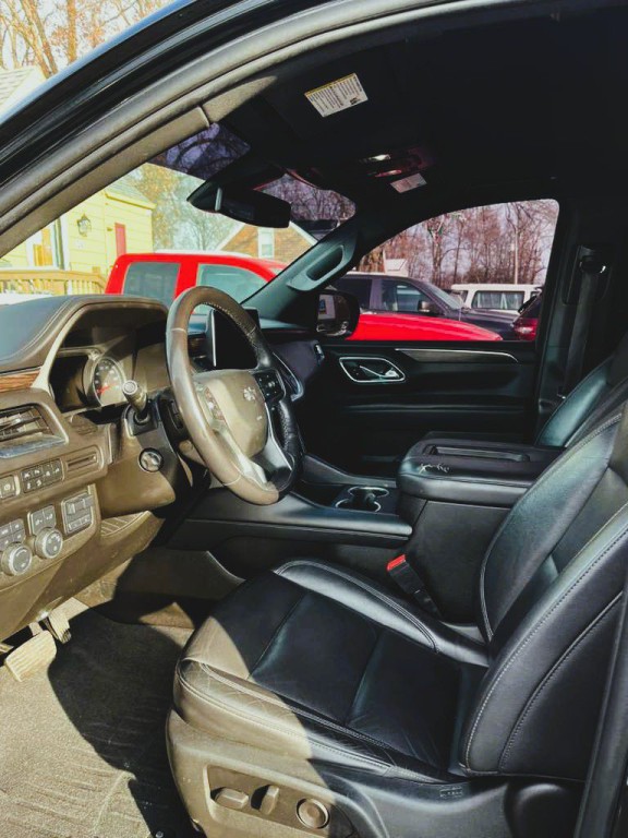 2021 Chevrolet Suburban Image 10