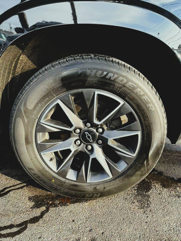 2021 Chevrolet Suburban Image 23