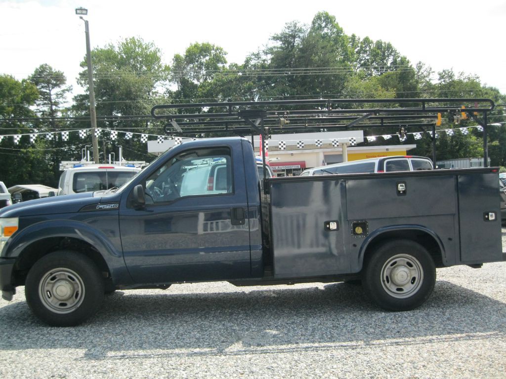 2015 Ford F-250 Image 2