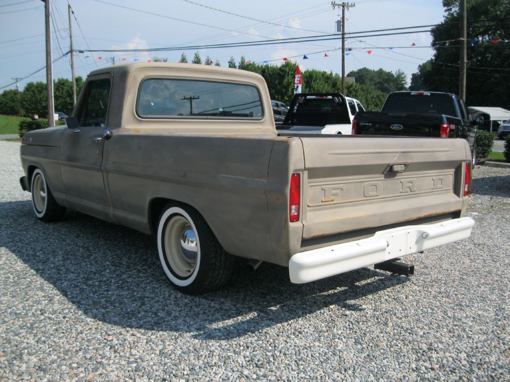 1969 Ford F-100 Image 3
