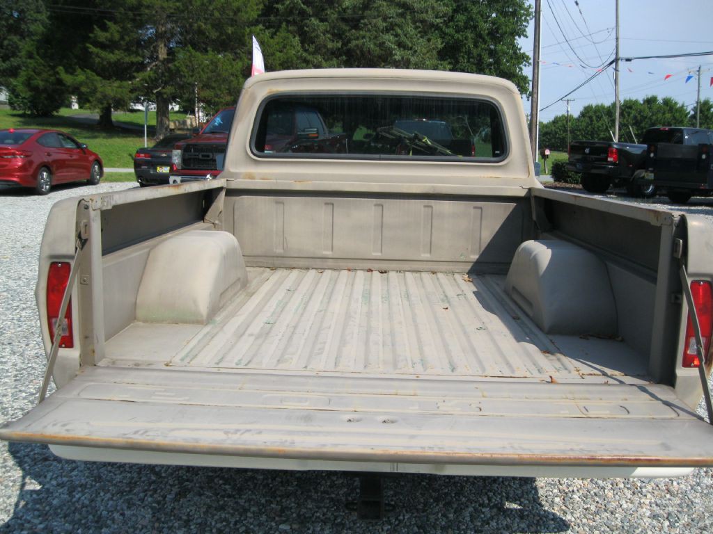 1969 Ford F-100 Image 6