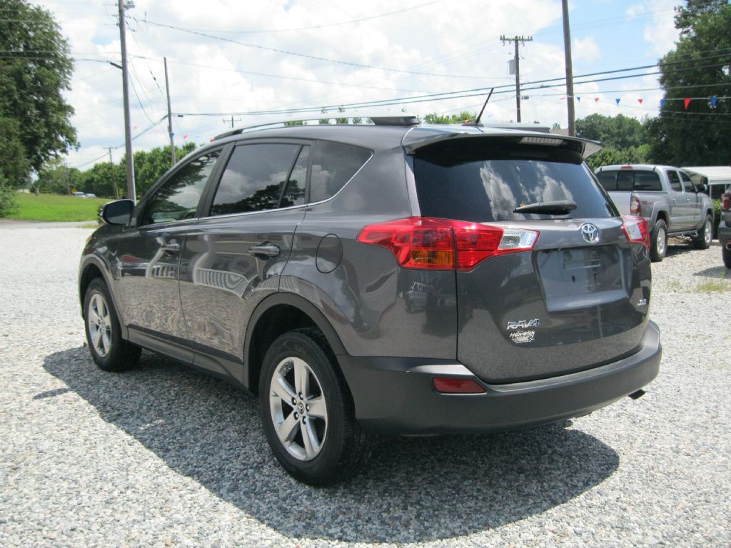 2015 Toyota Rav4 Image 3