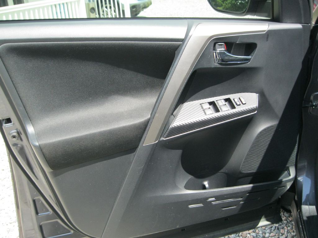 2015 Toyota Rav4 Image 10