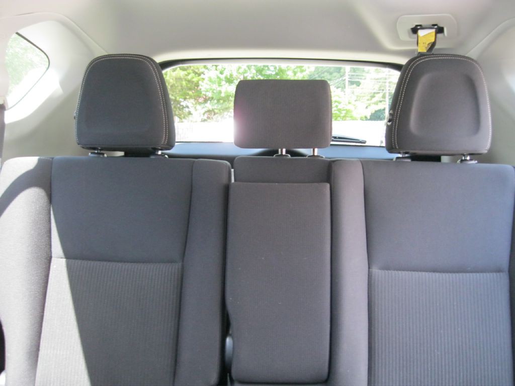2015 Toyota Rav4 Image 16