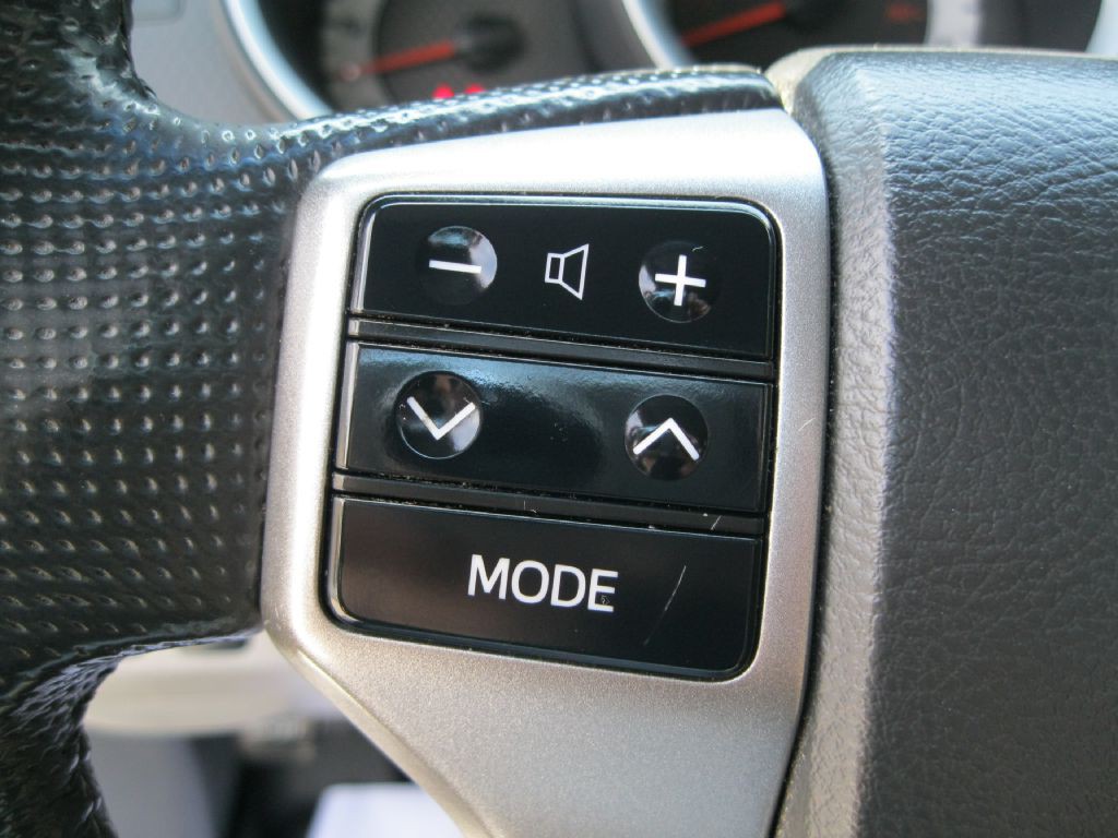 2013 Toyota Tacoma Image 16