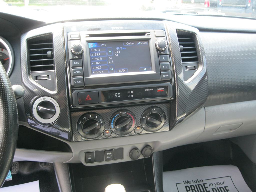 2013 Toyota Tacoma Image 18