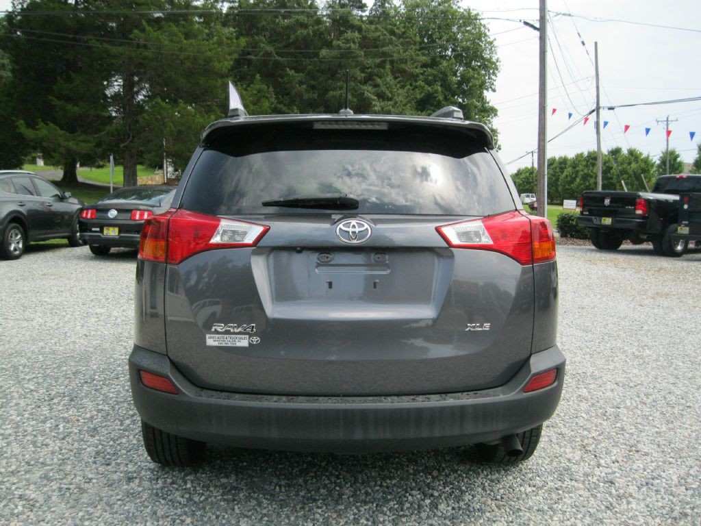 2015 Toyota Rav4 Image 5
