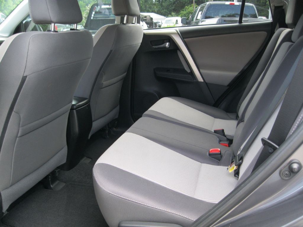 2015 Toyota Rav4 Image 22