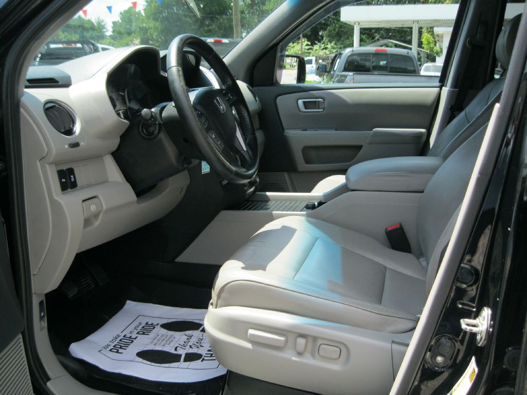 2015 Honda Pilot Image 11