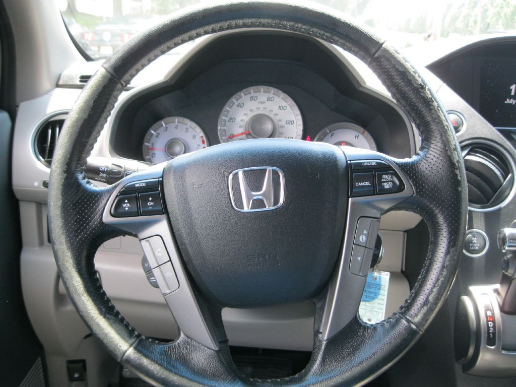 2015 Honda Pilot Image 13