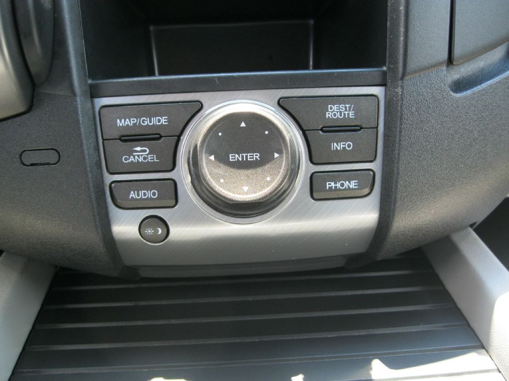2015 Honda Pilot Image 18