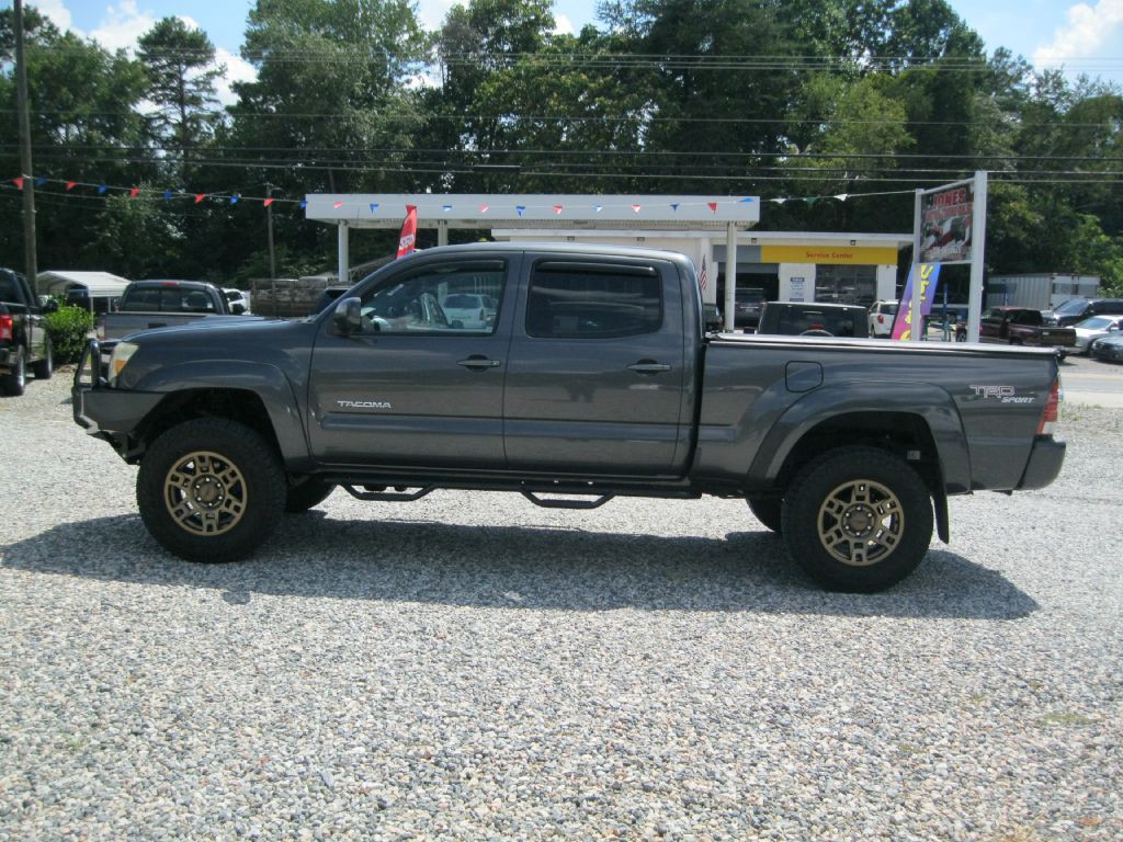 2011 Toyota Tacoma Image 2