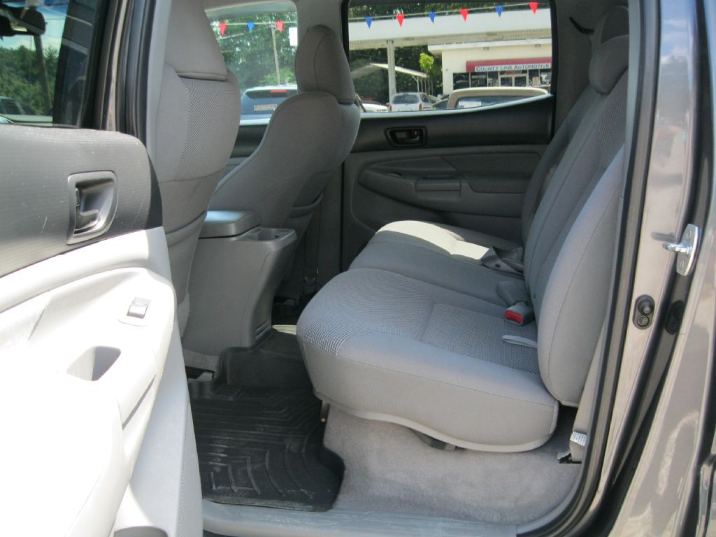 2011 Toyota Tacoma Image 11