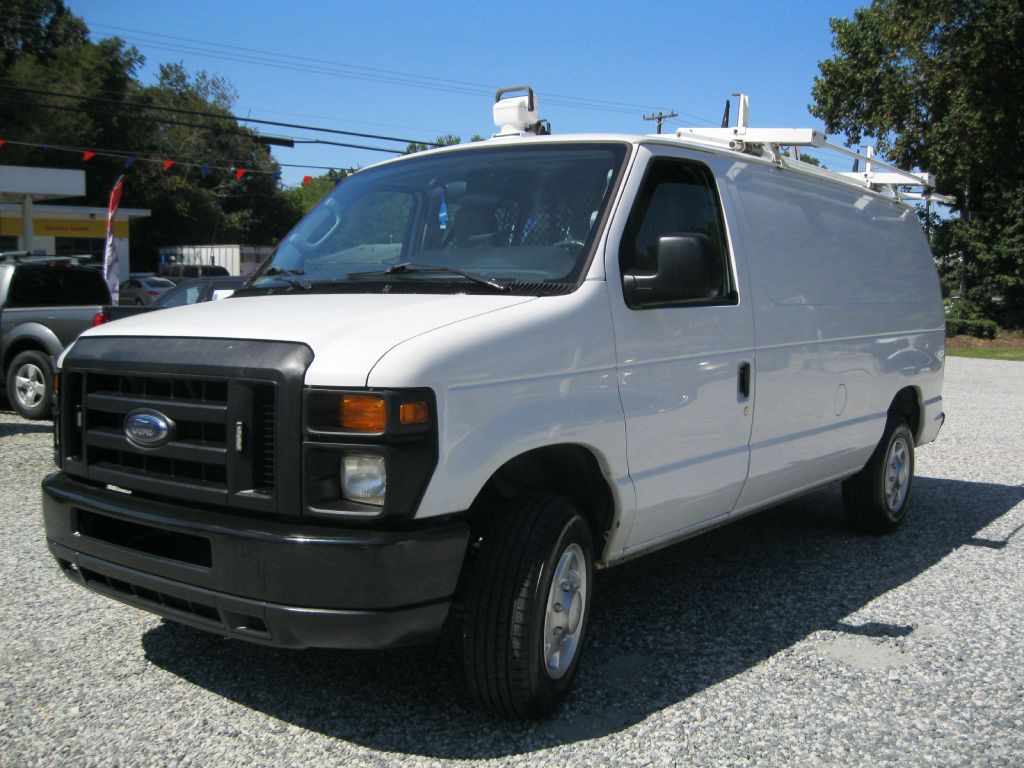2013 Ford Econoline Image 1