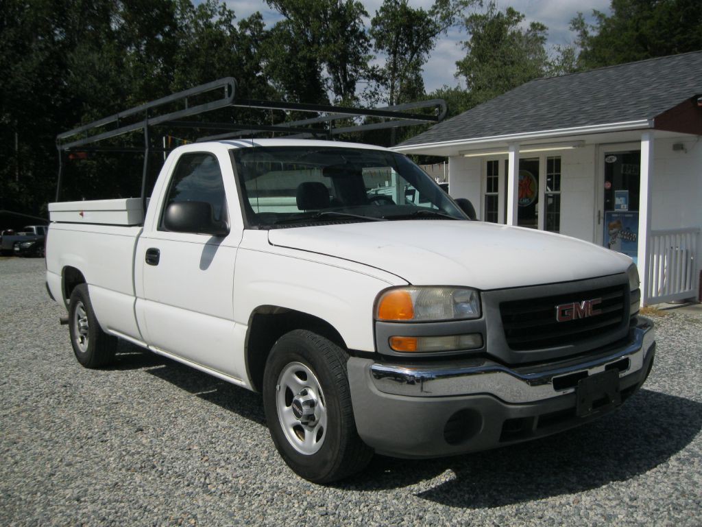 2004 GMC Sierra Image 7