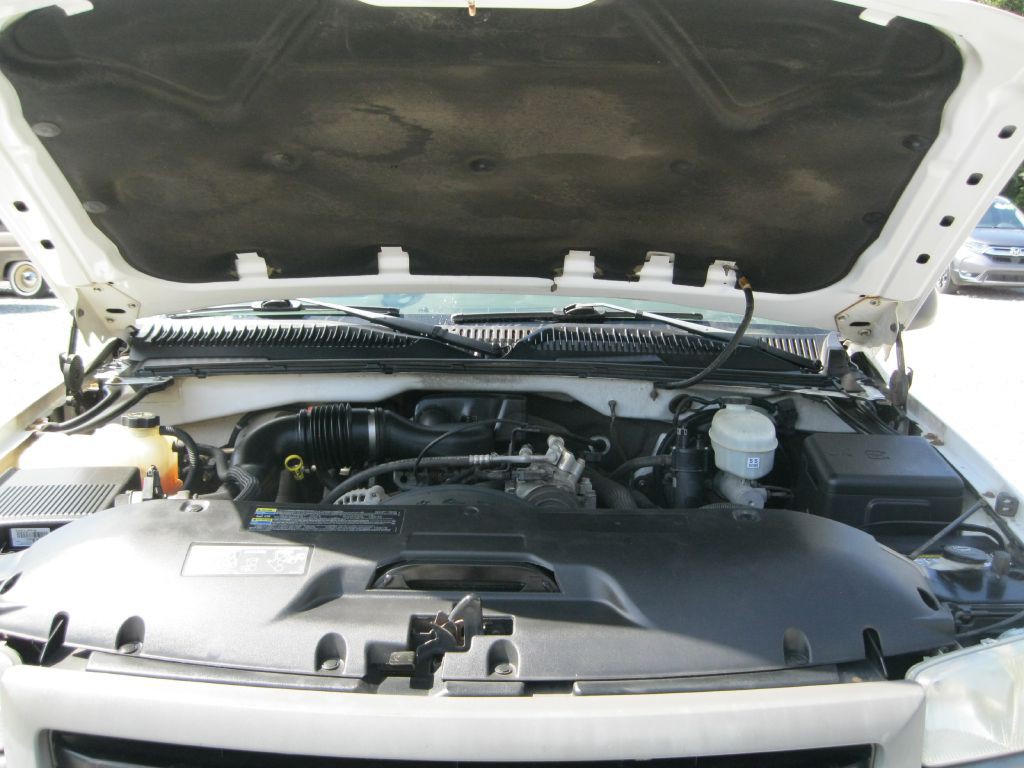2004 GMC Sierra Image 15