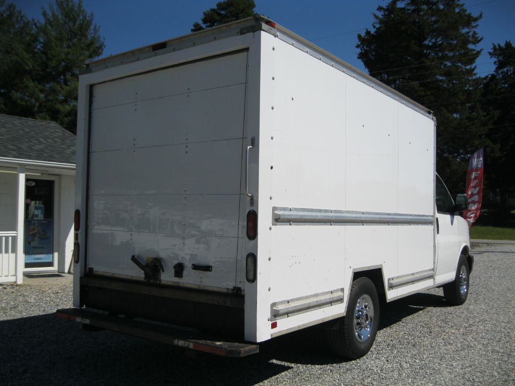 2013 GMC Savana Image 5