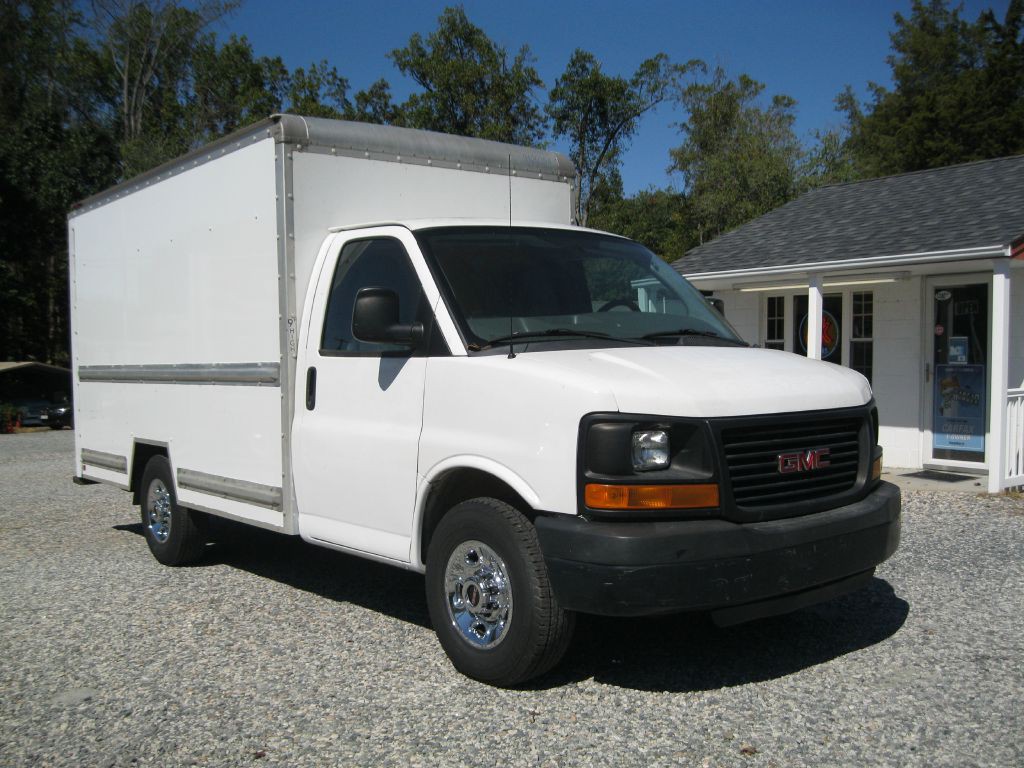 2013 GMC Savana Image 7