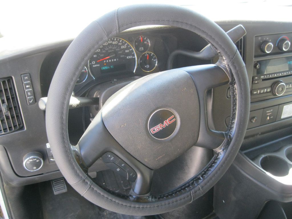2013 GMC Savana Image 11