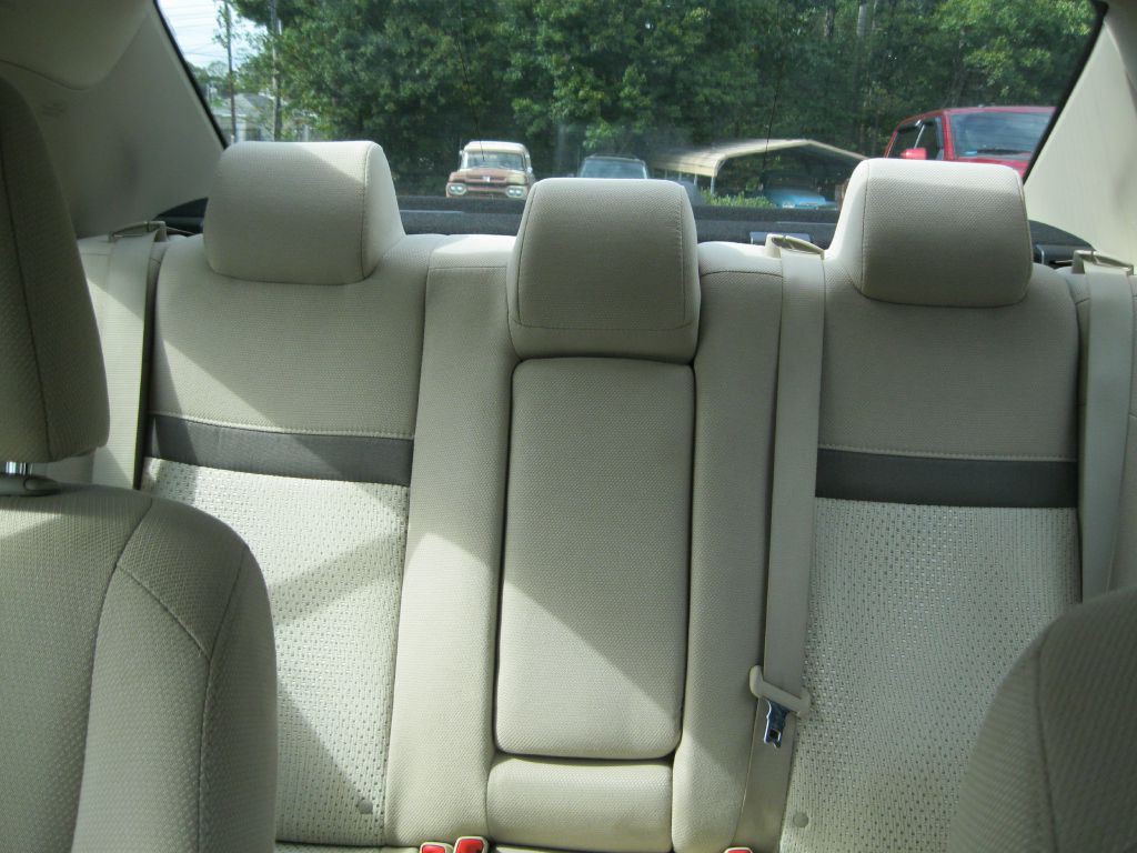 2014 Toyota Camry Image 19