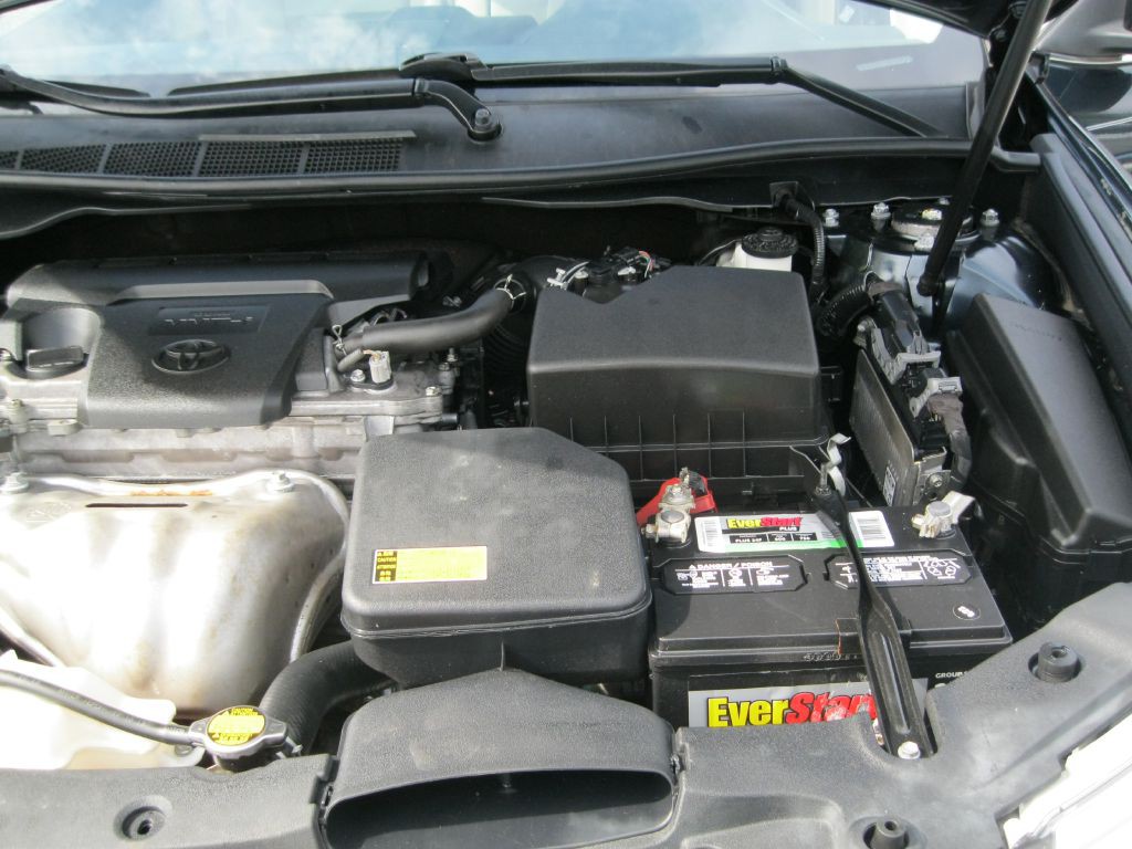 2014 Toyota Camry Image 24