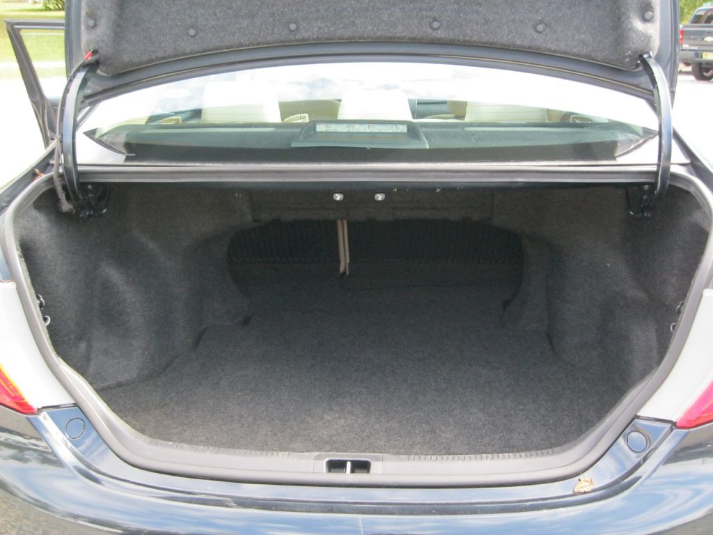 2014 Toyota Camry Image 25